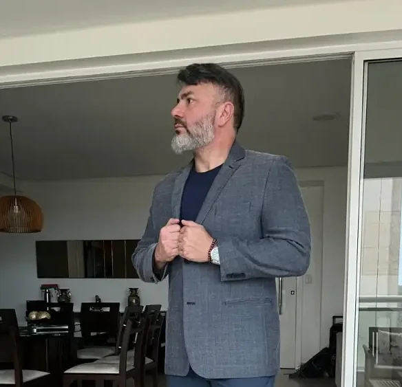 Prof. Dr. Ewertton Bezerra